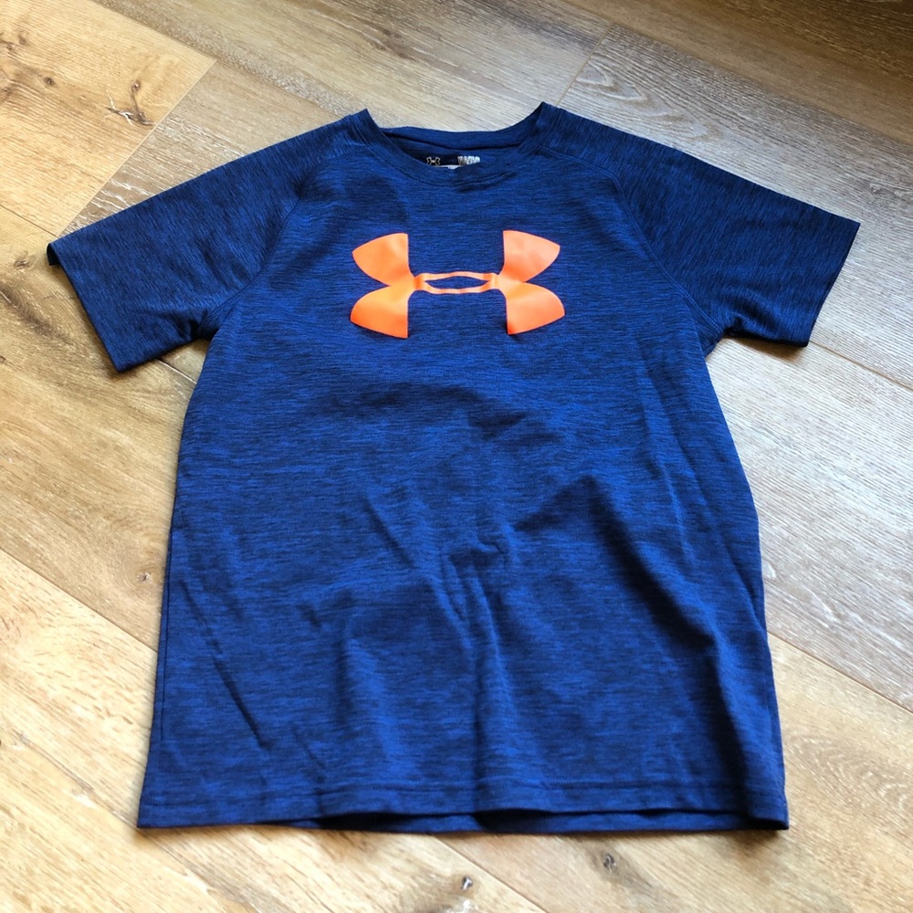 Under Armour YLG blue top
